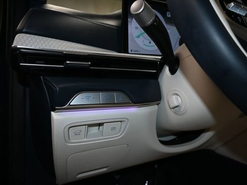 Used 2025 Genesis GV80 3.5T Prestige AWD/4WD image 25