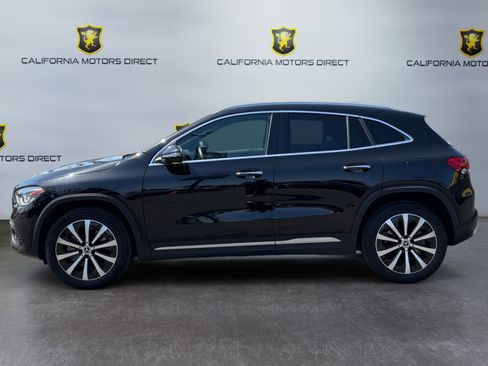 Used 2022 Mercedes-Benz GLA 250 w/ Premium Package Lite image 2