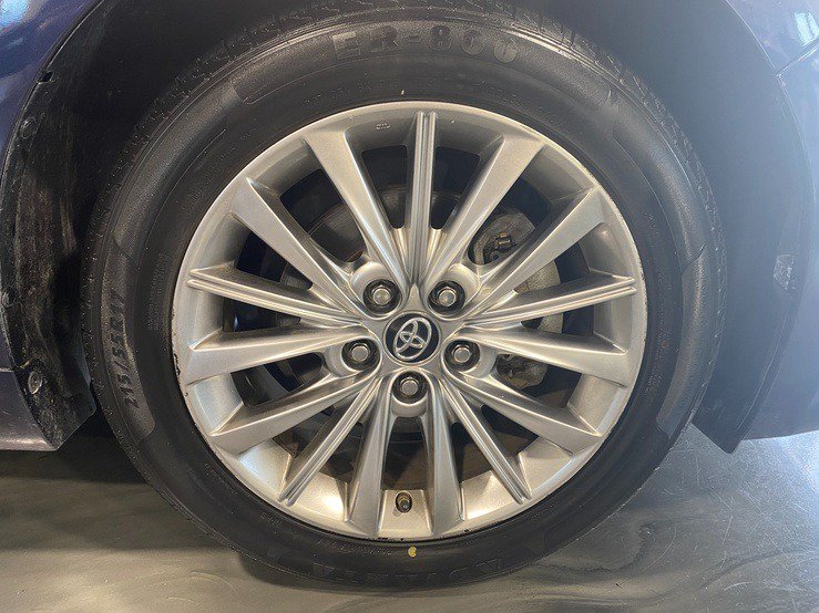 Used 2016 Toyota Avalon Limited w/ Toyota Safety Sense Package FWD image 8