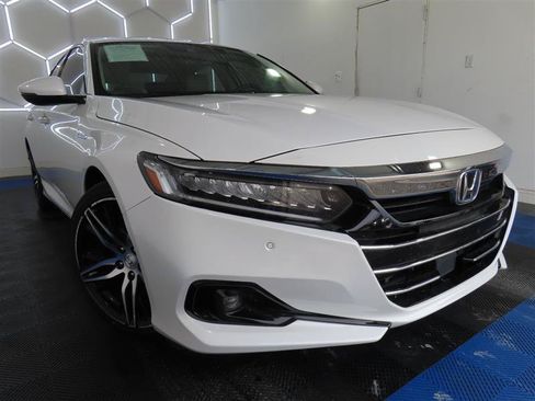 Used 2022 Honda Accord Touring image 4