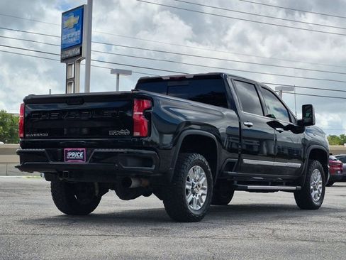 Used 2024 Chevrolet Silverado 3500 High Country w/ Technology Package AWD/4WD image 5