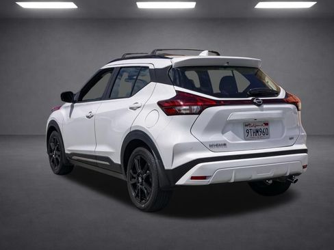 Used 2024 Nissan Kicks SR w/ SR Premium Package FWD image 6
