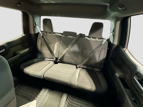 Used 2022 Chevrolet Silverado 1500 LT w/ Z71 Off-Road Package image 13