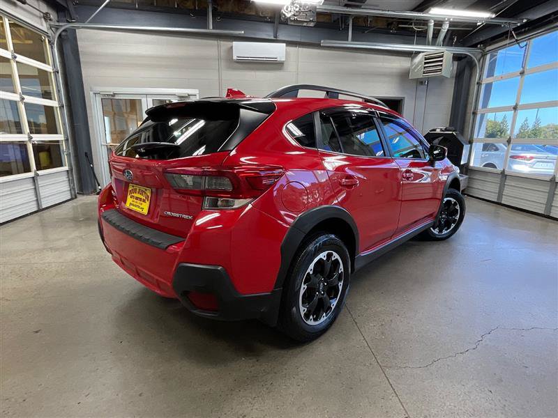 Used 2022 Subaru Crosstrek 2.0i Premium AWD/4WD image 5