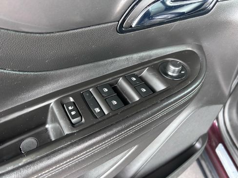 Used 2017 Buick Encore Preferred AWD/4WD image 17