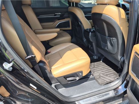 Used 2022 Kia Telluride SX w/ Nightfall Edition Package AWD/4WD image 8
