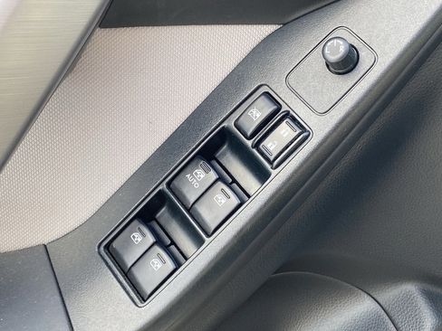 Used 2015 Subaru Forester 2.5i Premium w/ All-Weather Package image 9