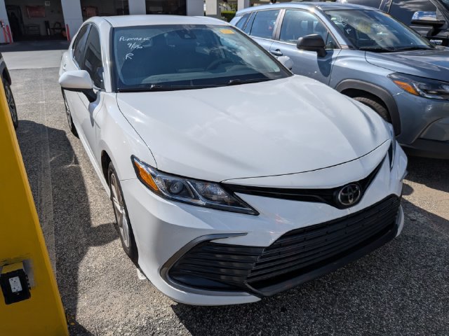 Used 2023 Toyota Camry LE FWD image 1