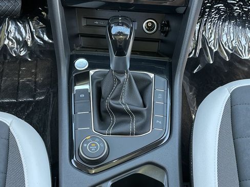 New 2026 Volkswagen Taos SE AWD/4WD image 13