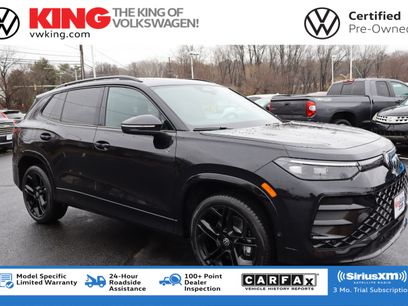 Certified 2025 Volkswagen Tiguan SE R-Line