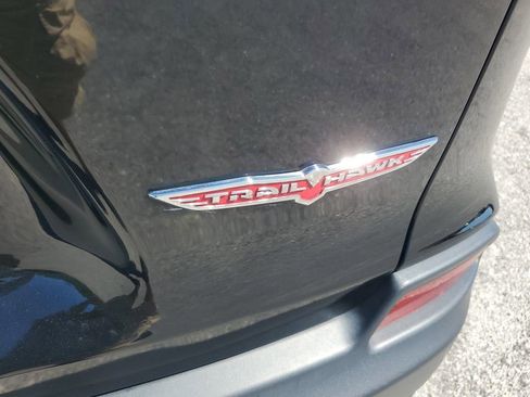 Used 2021 Jeep Cherokee Trailhawk w/ Sun, Sound & Nav Group image 44