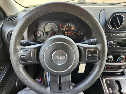 Used 2015 Jeep Patriot Sport w/ Power Value Group FWD image 10