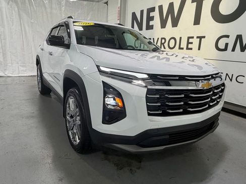 Used 2026 Chevrolet Equinox LT w/ Safety and Technology Package FWD image 39