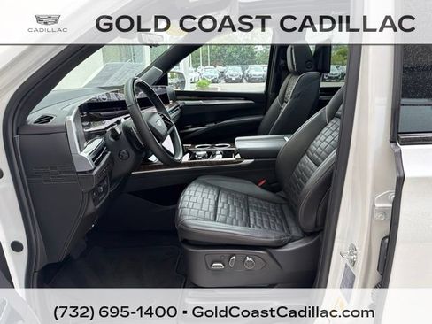 Certified 2025 Cadillac Escalade Sport Platinum AWD/4WD image 21