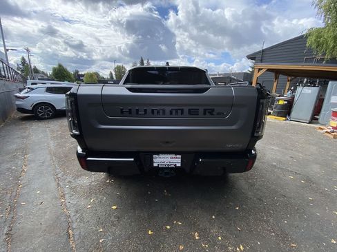 Used 2026 GMC Hummer EV 4x4 Crew Cab w/ Carbon Fiber Edition Package image 5