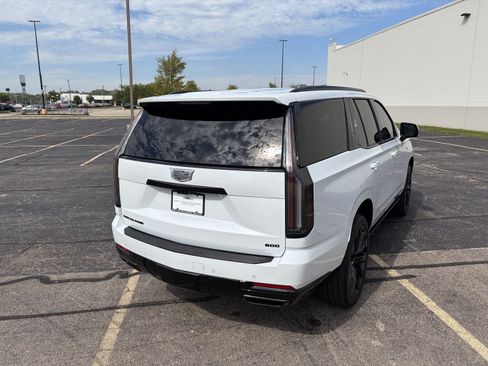 Used 2026 Cadillac Escalade Platinum Sport w/ LPO, ONYX Package AWD/4WD image 6