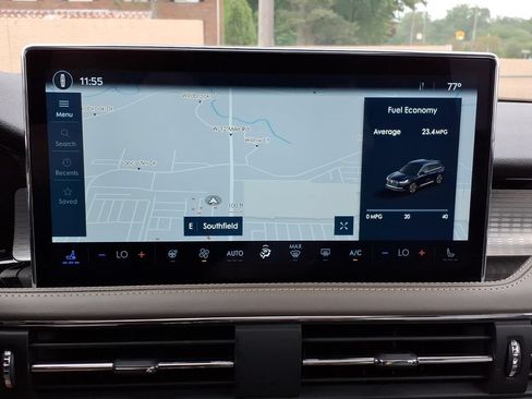 Used 2024 Lincoln Corsair AWD w/ Equipment Group 101A image 17
