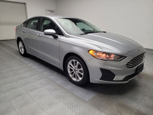 Used 2020 Ford Fusion SE image 13