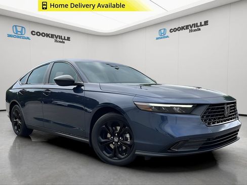 Used 2025 Honda Accord SE image 1