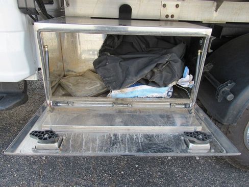 Used 2024 Ford F350 XL w/ Snow Plow Prep Package image 28