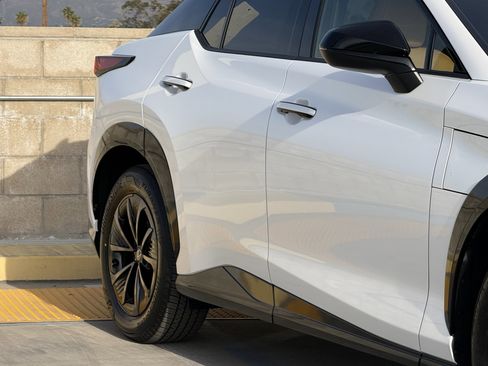 New 2026 Lexus RZ 350e RZ 350e image 5