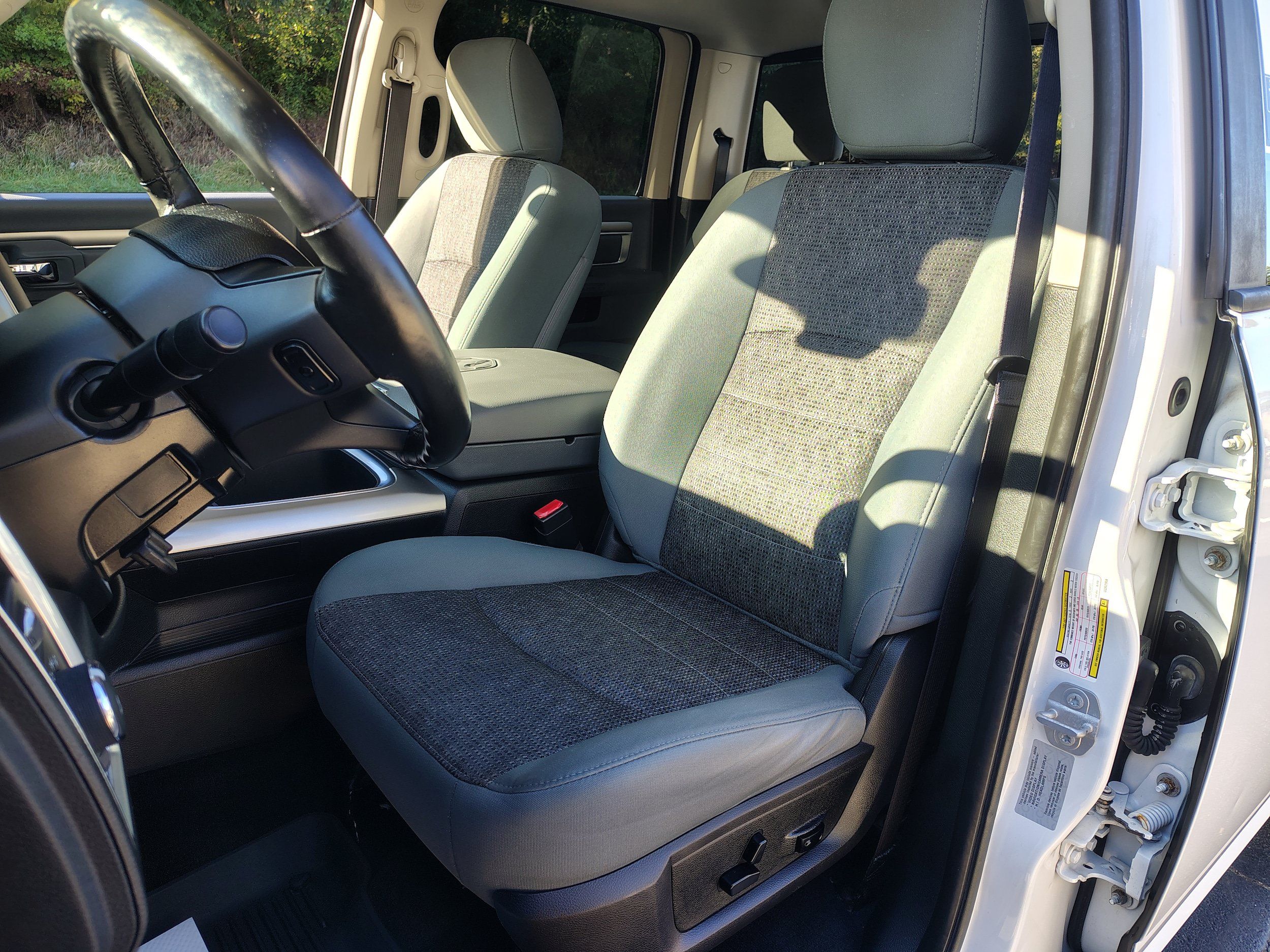 Certified 2016 RAM 1500 Big Horn AWD/4WD image 14