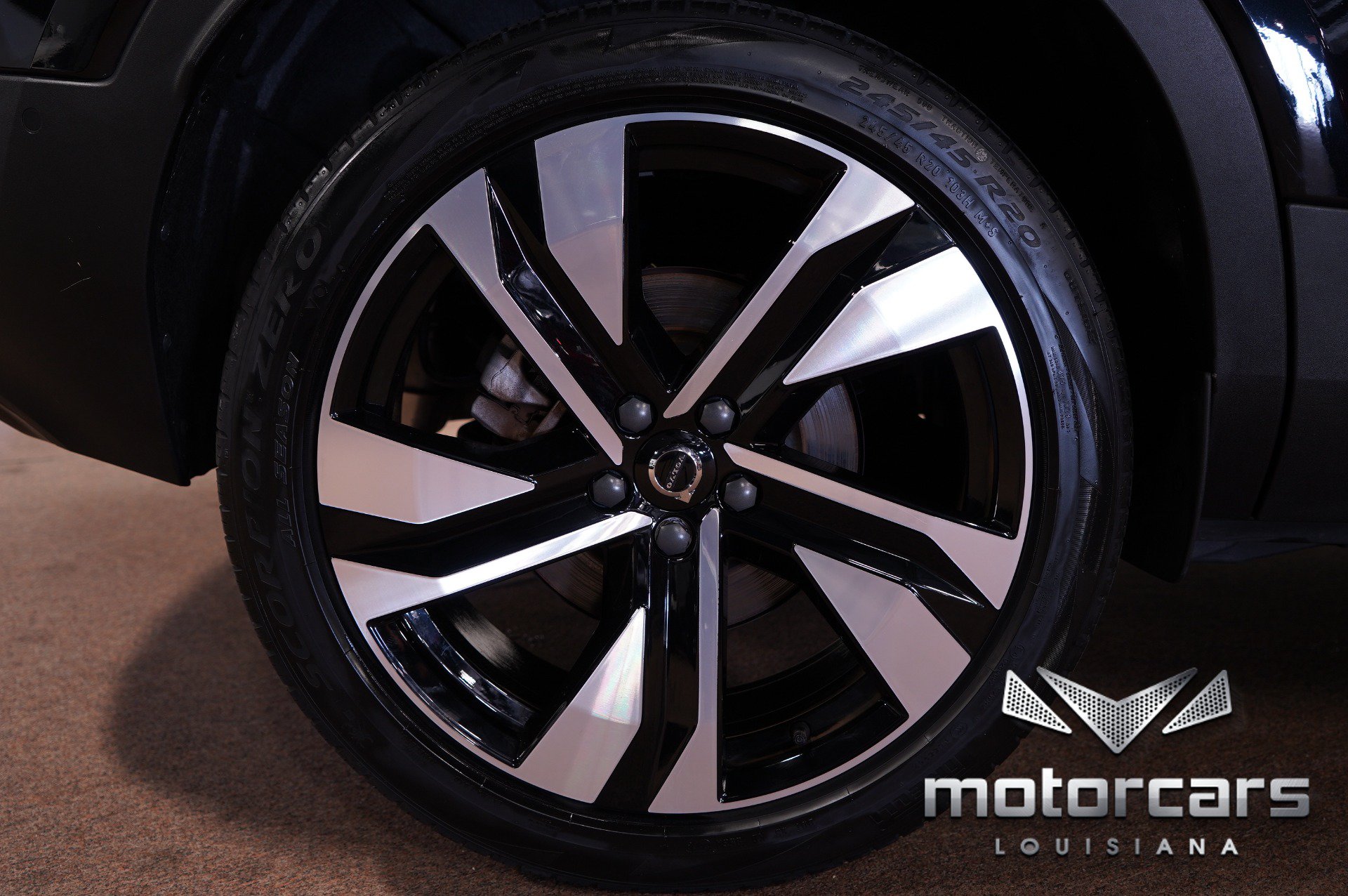 Used 2024 Volvo XC40 B5 Plus w/ Protection Package Premier AWD/4WD image 21