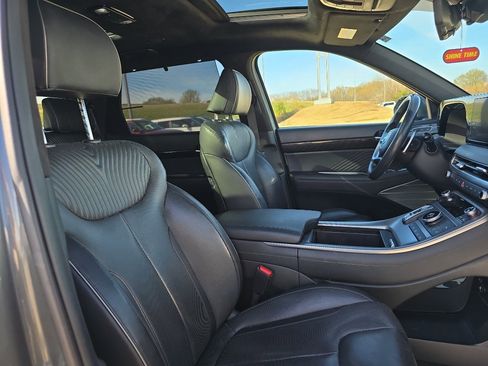 Used 2023 Hyundai Palisade Calligraphy image 15