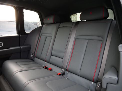 Certified 2023 Rolls-Royce Cullinan AWD/4WD image 8