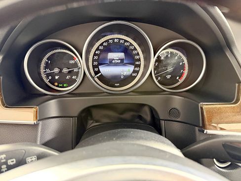 Used 2016 Mercedes-Benz E 350 4MATIC Luxury Wagon image 29