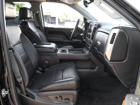 Used 2017 GMC Sierra 1500 Denali AWD/4WD image 38