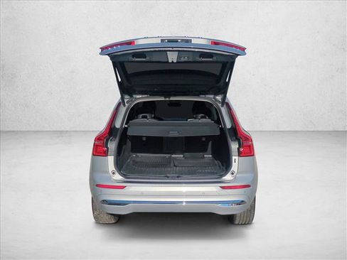 Used 2022 Volvo XC60 B5 Inscription w/ Advanced Package image 6