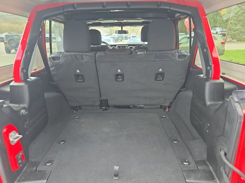 Used 2022 Jeep Wrangler Unlimited Sport image 5