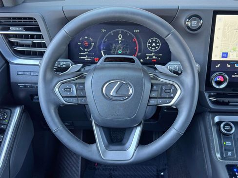 Used 2024 Lexus GX 550 w/ Cold Area Package image 21