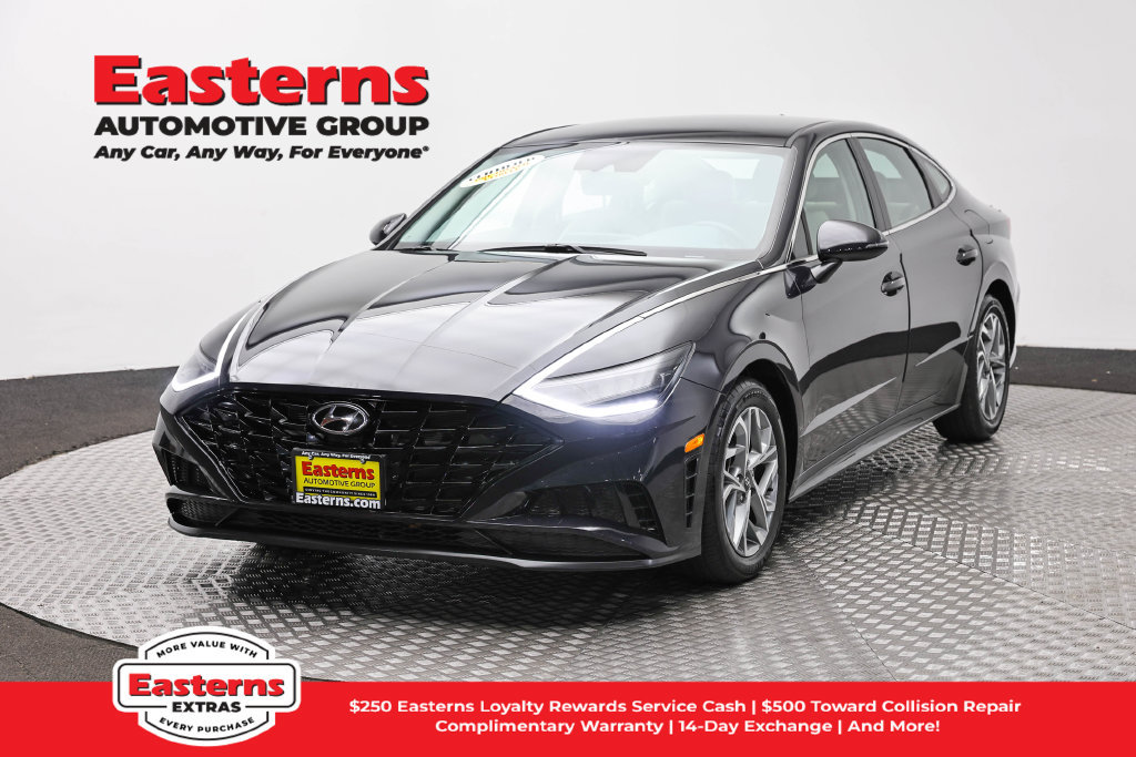 Used 2023 Hyundai Sonata SEL FWD image 1