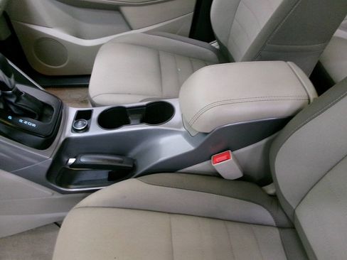 Used 2016 Ford Escape SE AWD/4WD image 19