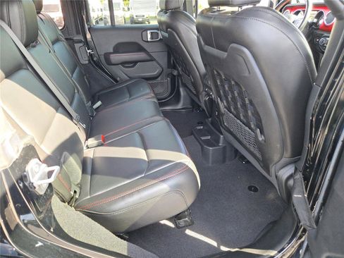 Certified 2021 Jeep Wrangler Unlimited Rubicon image 11