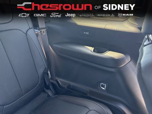 Used 2023 Jeep Grand Cherokee L Limited w/ Luxury Tech Group II image 30