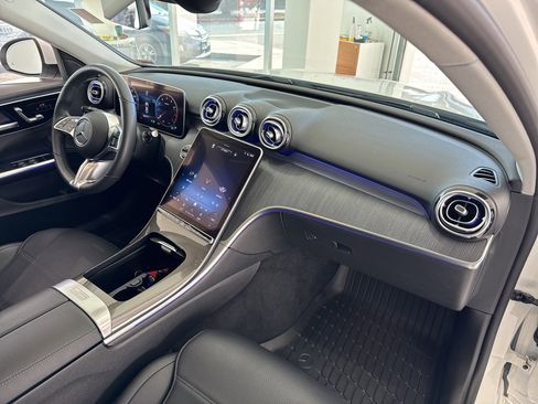 Used 2023 Mercedes-Benz C 300 4MATIC Sedan image 50