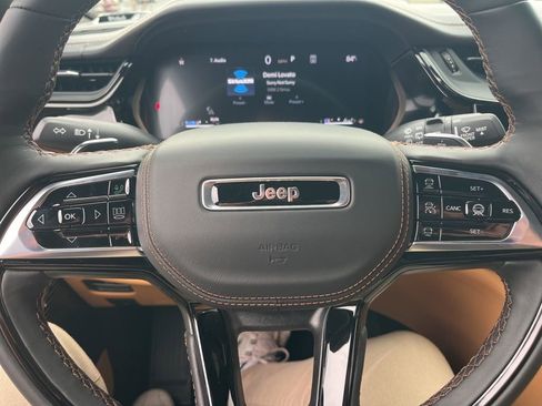 New 2026 Jeep Grand Cherokee L Summit w/ Obsidian Package AWD/4WD image 20