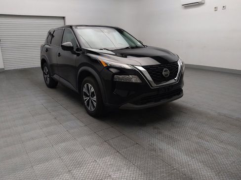 Used 2021 Nissan Rogue SV FWD image 13