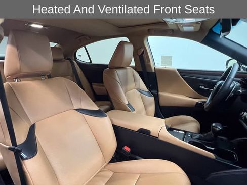 Certified 2024 Lexus ES 300h w/ Premium Package FWD image 11