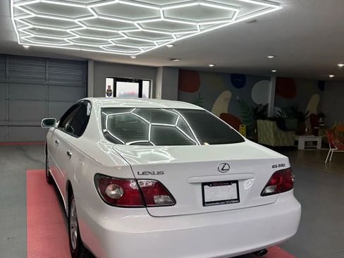 Used 2004 Lexus ES 330 image 4