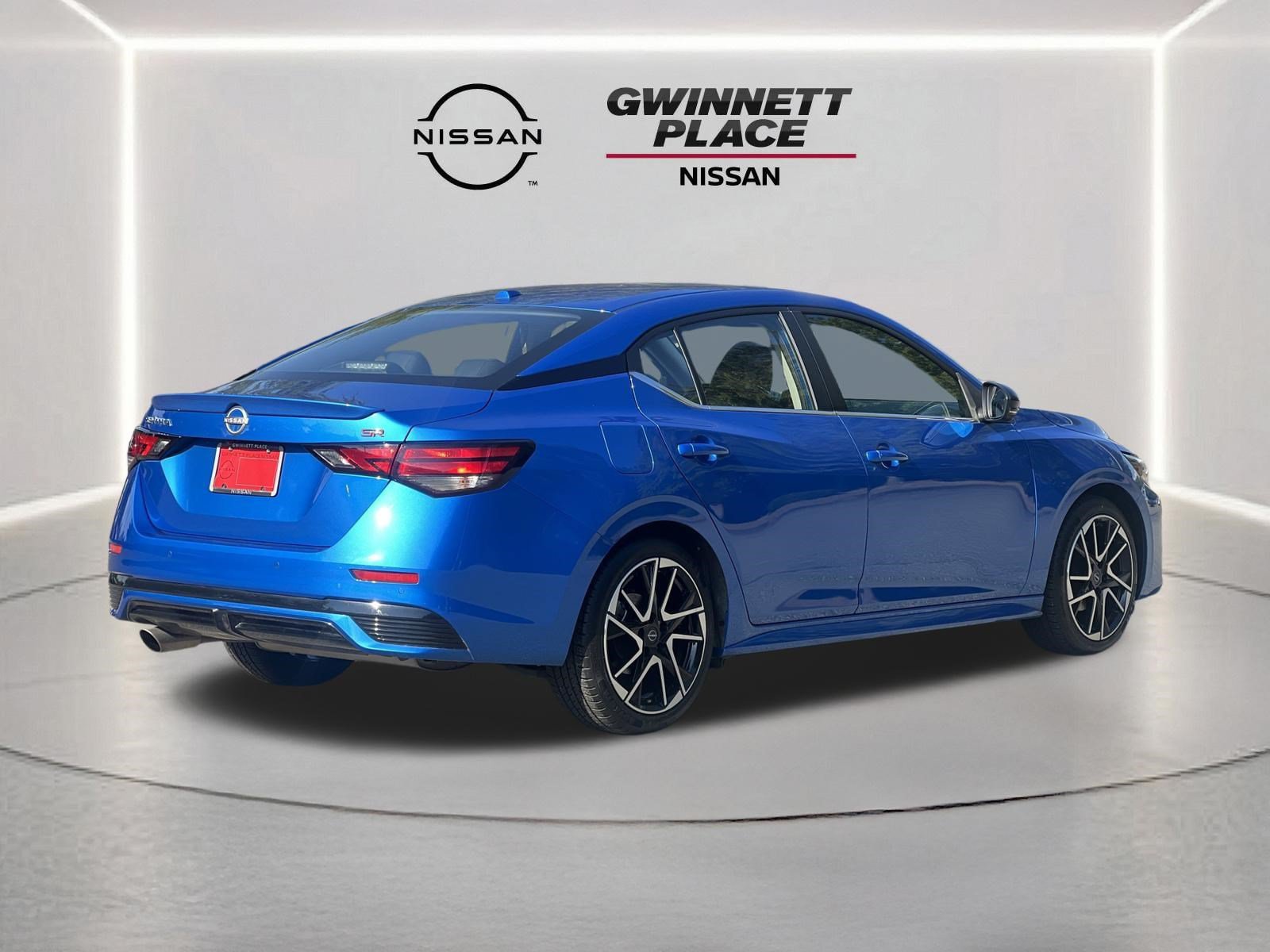 Used 2025 Nissan Sentra SR w/ SR Premium Package FWD image 25