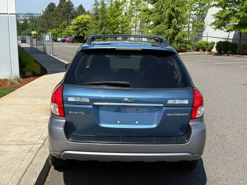 Used 2009 Subaru Outback 2.5i Limited AWD/4WD image 5