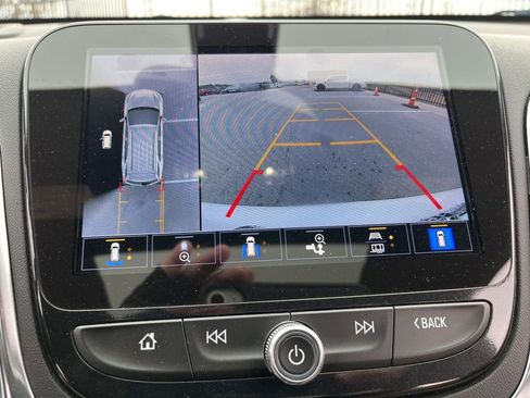 Used 2022 Chevrolet Equinox Premier image 24