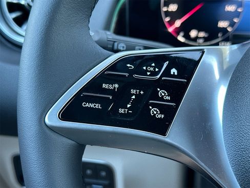 New 2026 Mercedes-Benz GLB 250 image 25