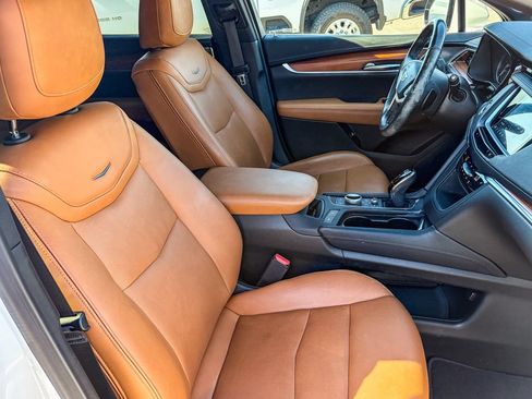 Certified 2023 Cadillac XT5 Premium Luxury AWD/4WD image 32