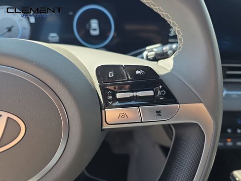 New 2025 Hyundai Elantra SEL image 15