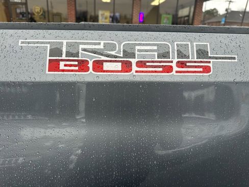 Used 2021 Chevrolet Silverado 1500 Custom Trail Boss image 25